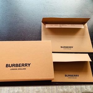 Burberry wallet
